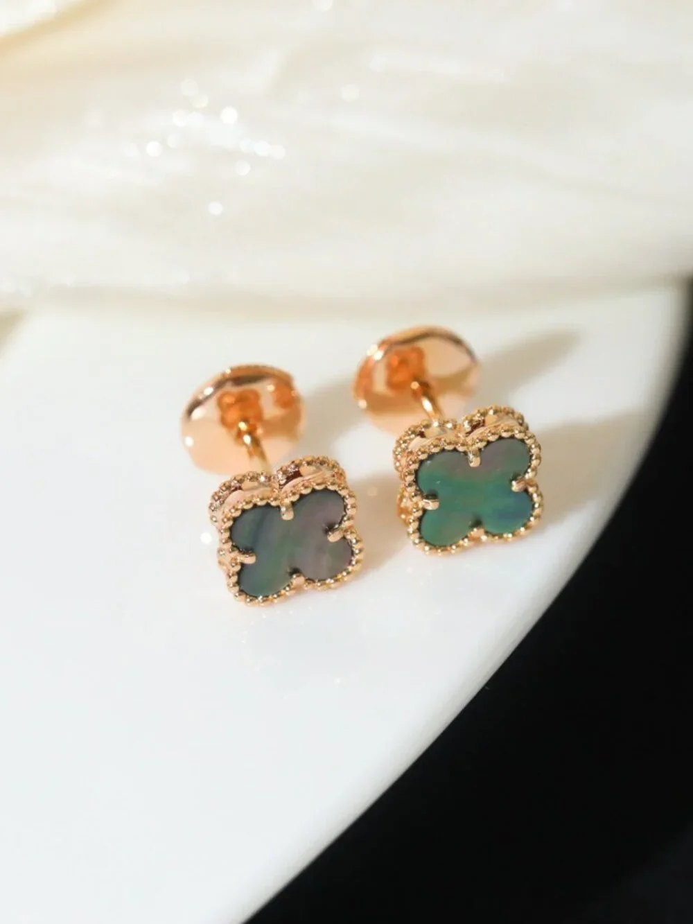 Excellent Used Condition Van Cleef & Arpels ​Earrings